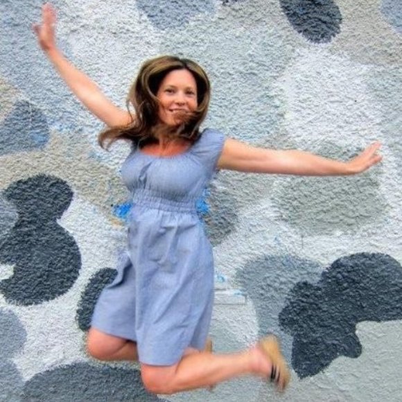 Meet your Posher, Jess - Picture 1 of 3